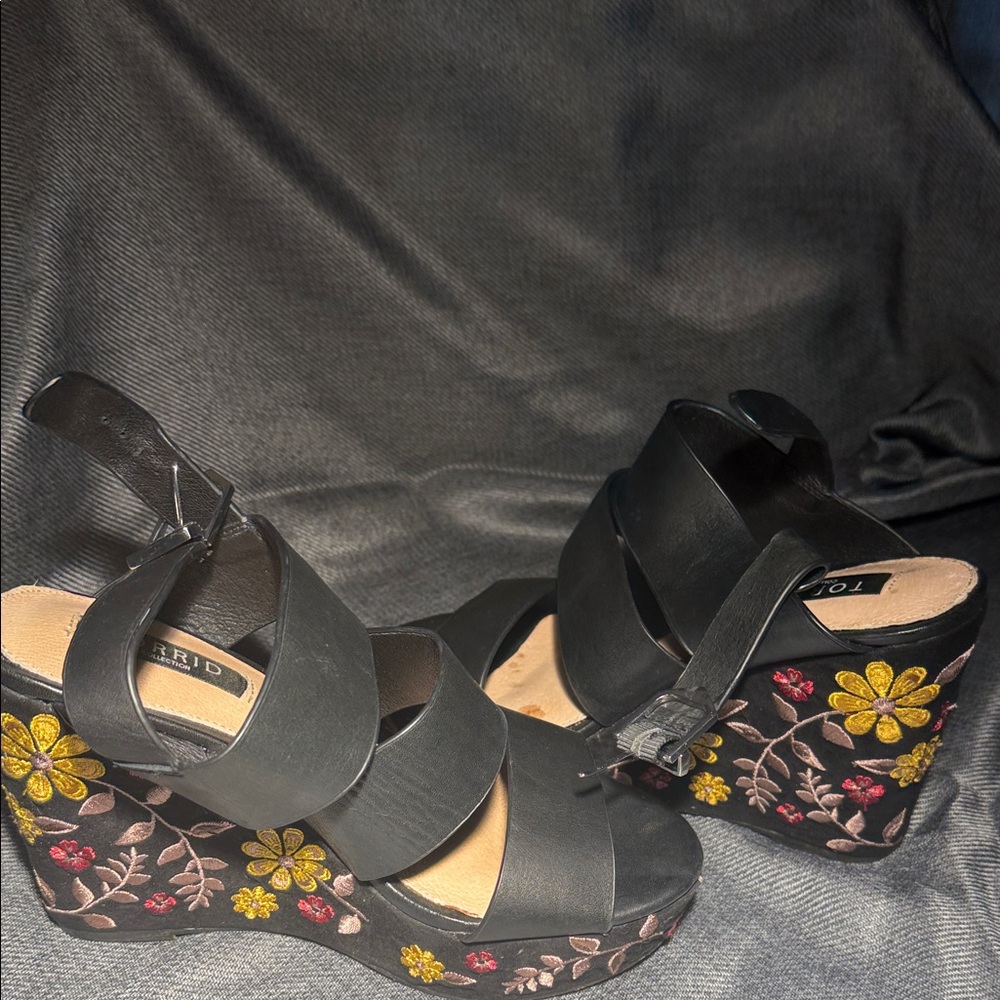 Torrid Black Wedges with Floral Embroidery